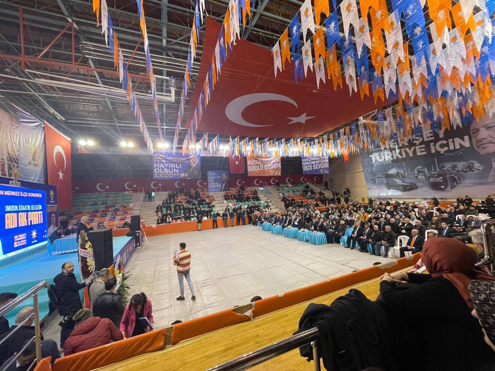 AKP'DE BÜYÜK ŞOK! MUSTAFA KÜLCÜ İSTİFA ETTİ