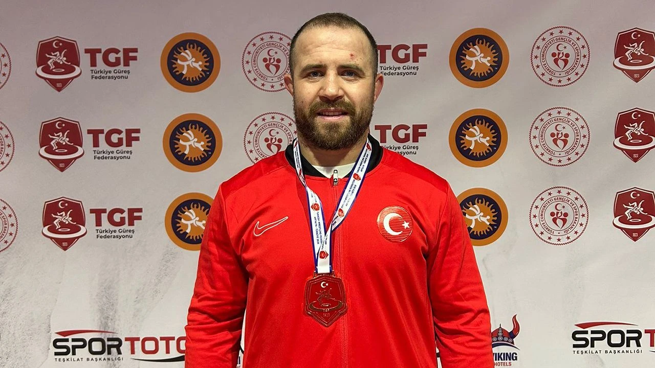 ERDİN'DEN ALTIN MADALYA