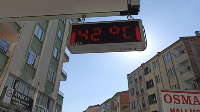 SICAKLIK 42 DERECEYÄ° BULDU