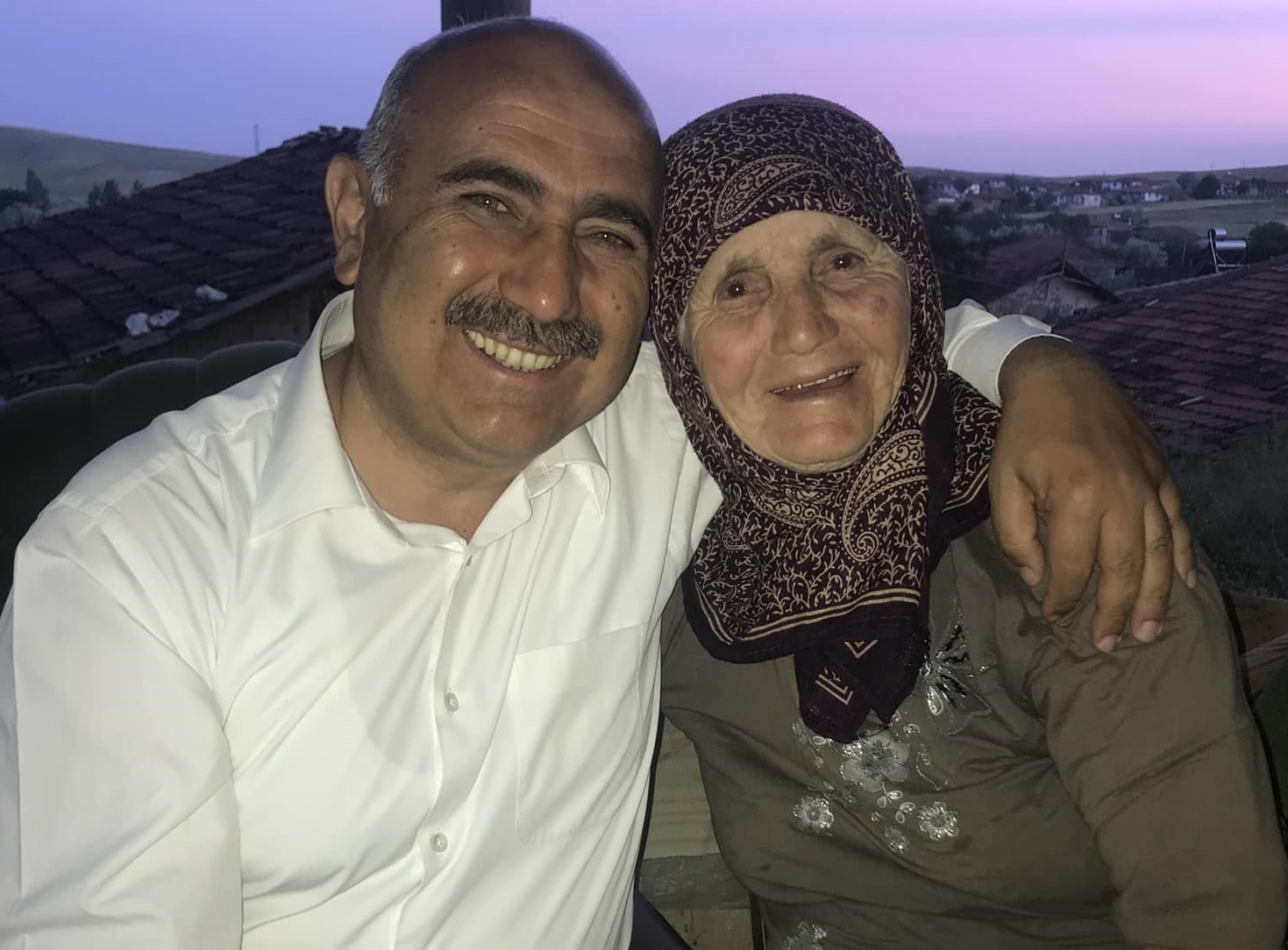 ÃœNLÃœ KAYINVALÄ°DESÄ°NÄ° KAYBETTÄ°