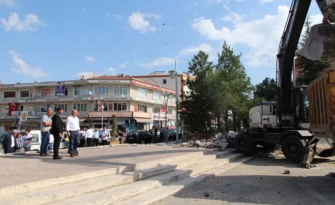 SUNGURLU BÜYÜK BİR MEYDANA KAVUŞUYOR