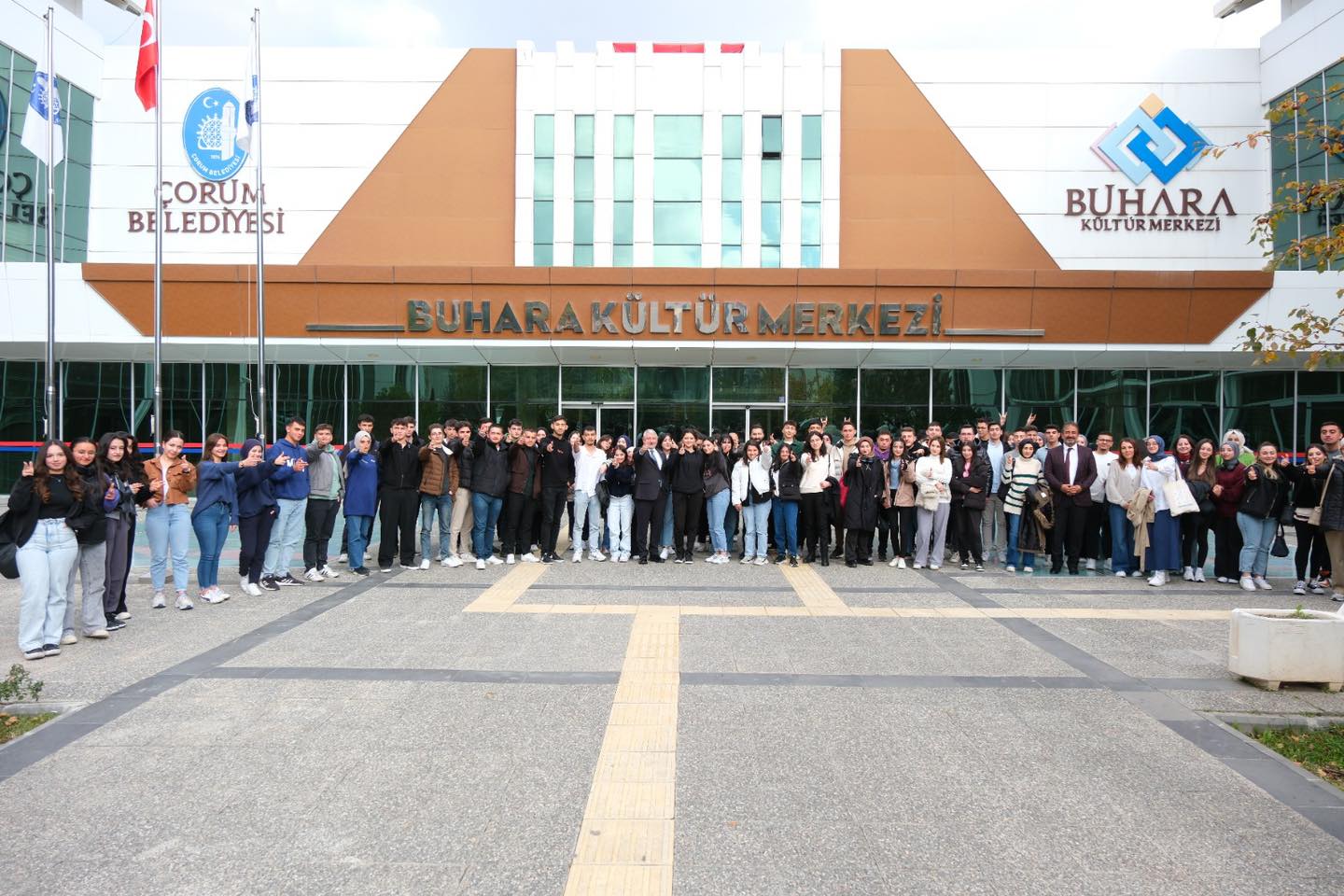 BAÅžKAN AÅžGIN, GENÃ‡LERLE BULUÅžTU