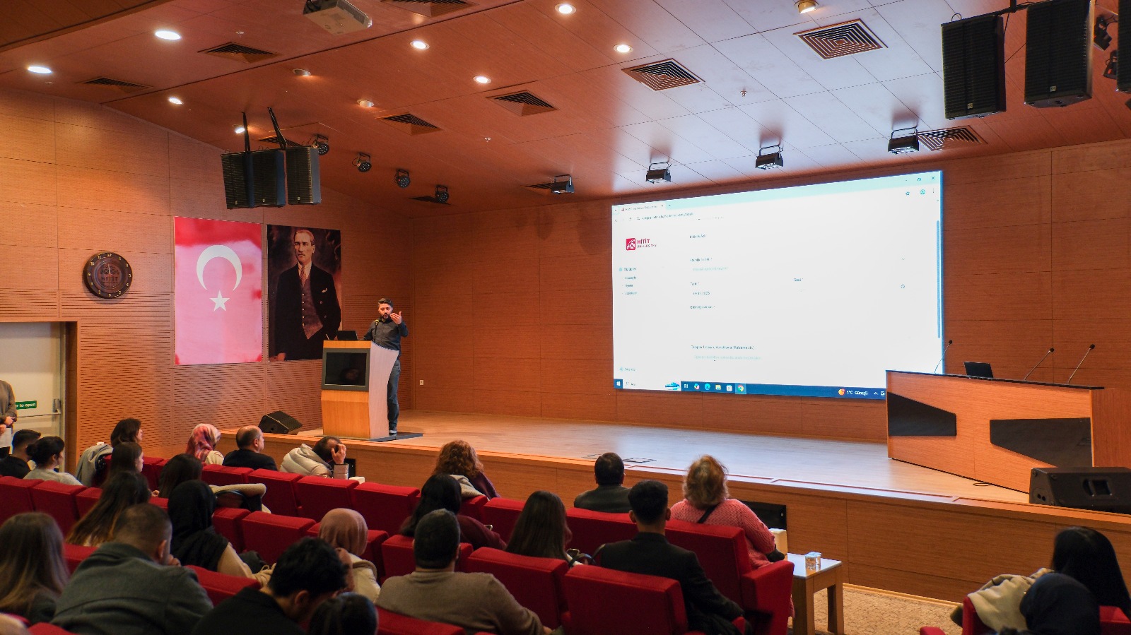 HİTÜ'DE SOSYAL MEDYAYI ETKİN KULLANMA PROGRAMI