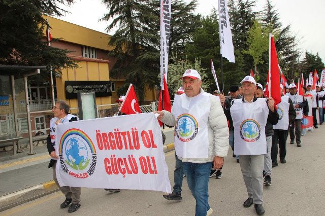 BİRLEŞİK EMEKLİLER SENDİKASI EMEKLİLERİN TALEPLERİ İÇİN ARTVİN’DEN ANKARA’YA YÜRÜYECEK