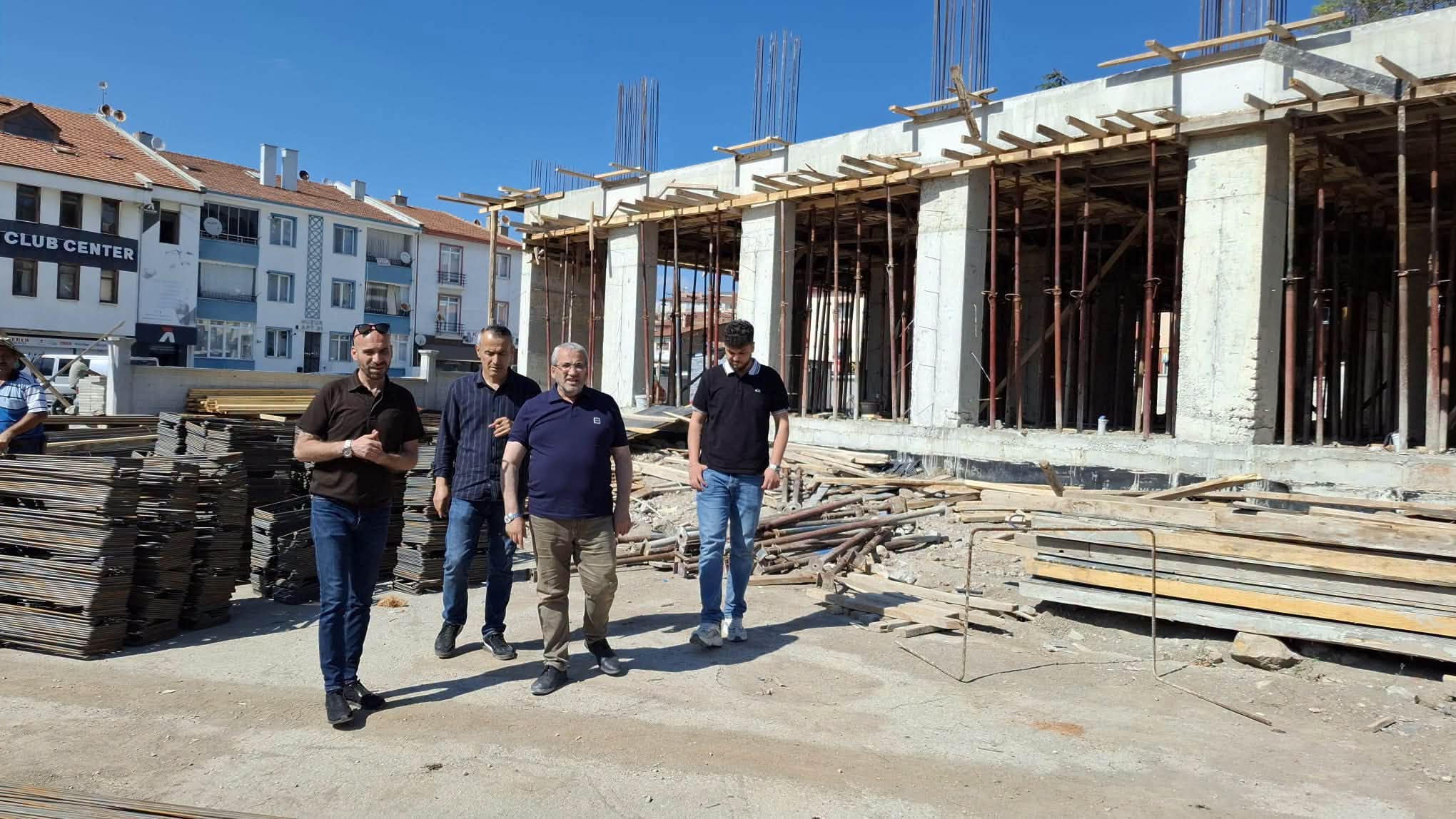 3 OKUL ‘YIK-YAP’LA YENİLENİYOR